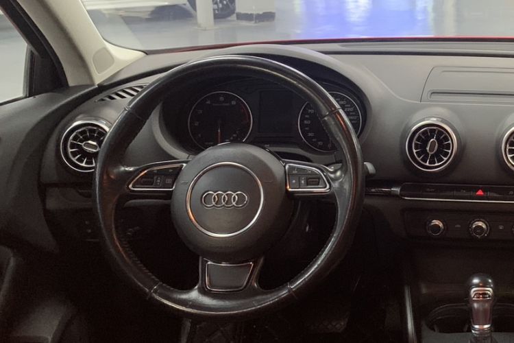 Used Audi A3 2016 Limousine 35 TFSI Prestige Edition Steering Wheel