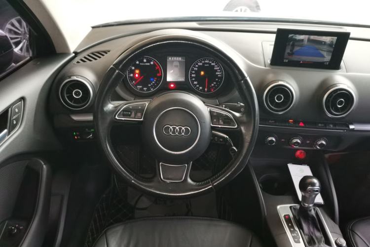 Used Audi A3 2016 Limousine 35 TFSI Prestige Edition Steering Wheel