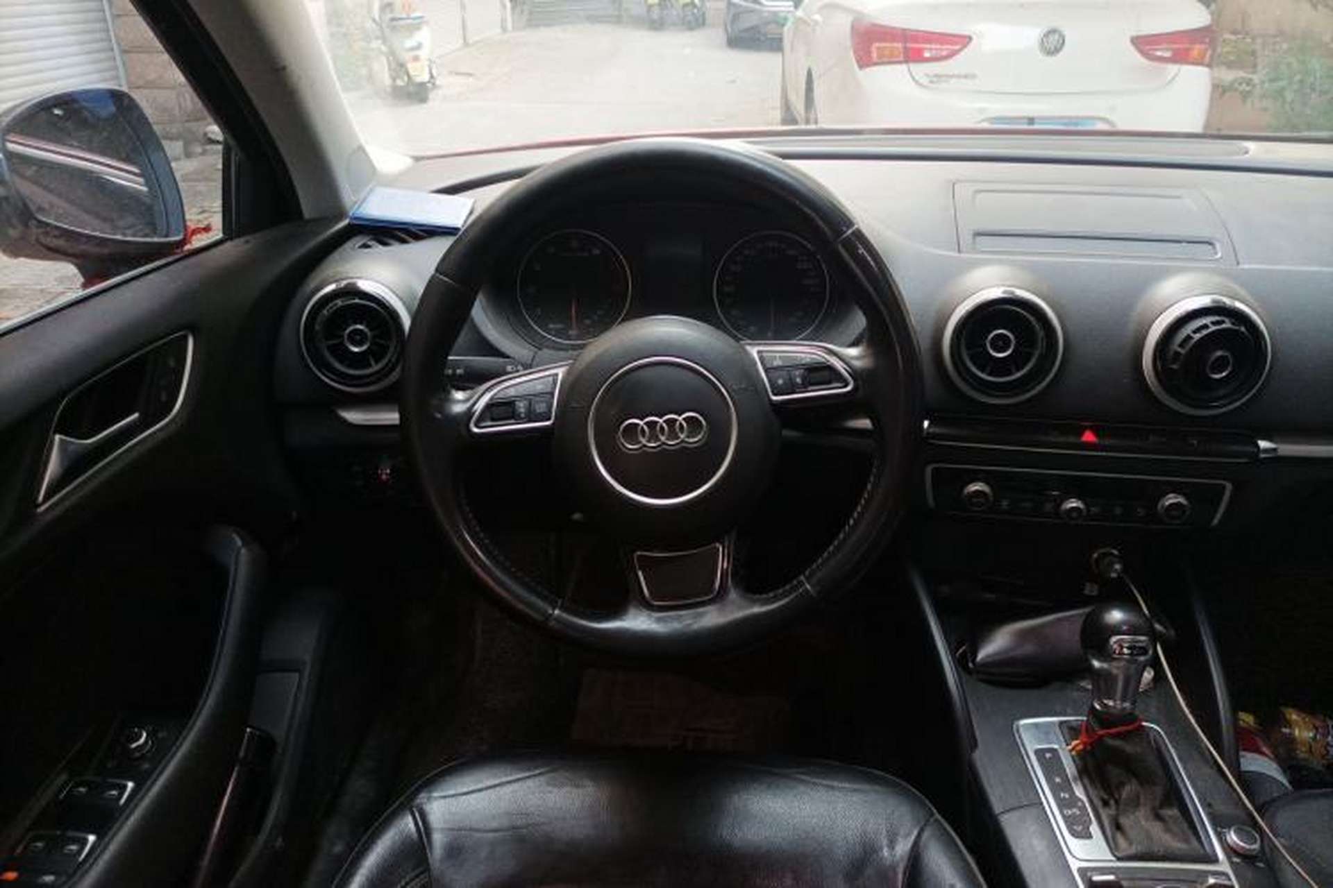 Used Audi A3 2016 Limousine 35 TFSI Style Edition Steering Wheel