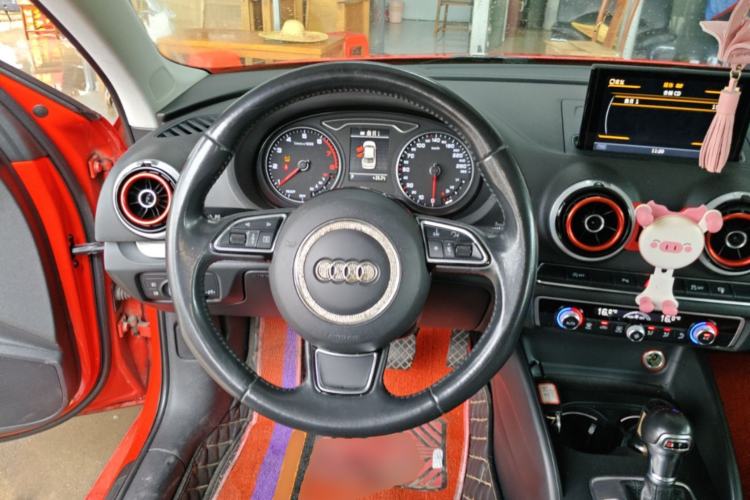 Used Audi A3 2016 Limousine 40 TFSI Style Edition Steering Wheel