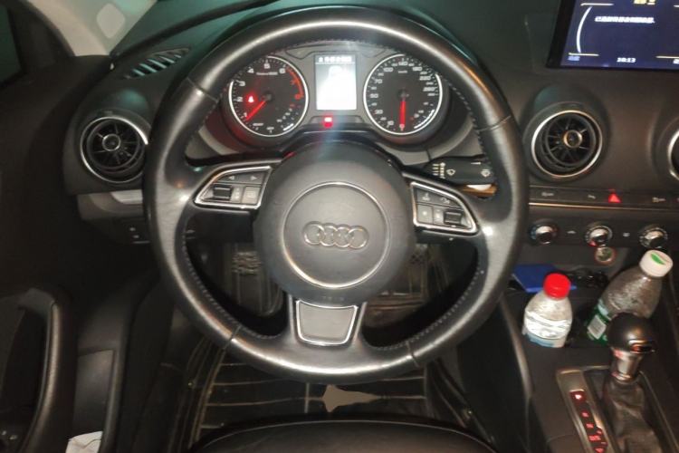Used Audi A3 2016 Limousine 35 TFSI Prestige Edition Steering Wheel