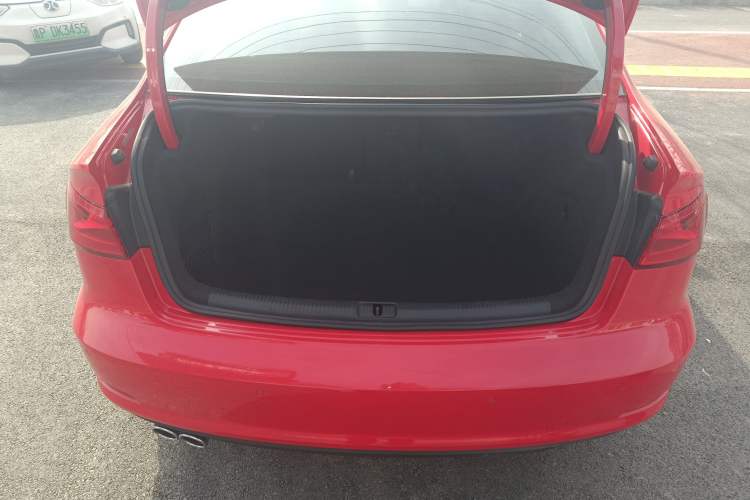 Used Audi A3 2016 Limousine 35 TFSI Style Edition Trunk