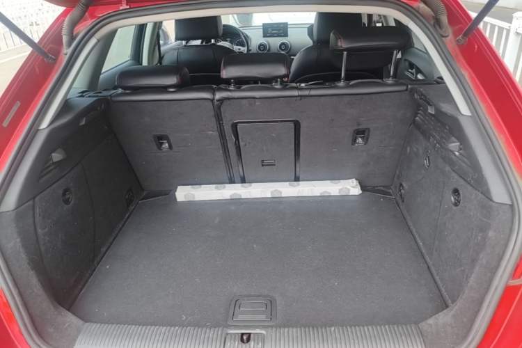 Used Audi A3 2016 Sportback 35 TFSI Ambition Trunk