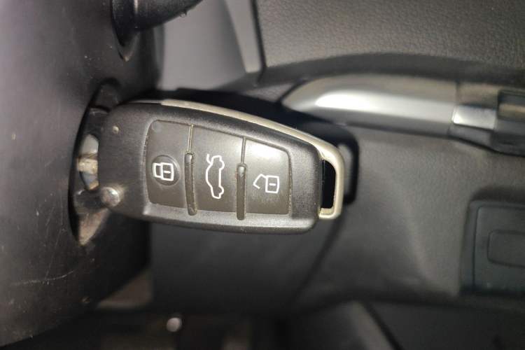 Used Audi A3 2016 Limousine 35 TFSI Ambition Edition Vehicle Key