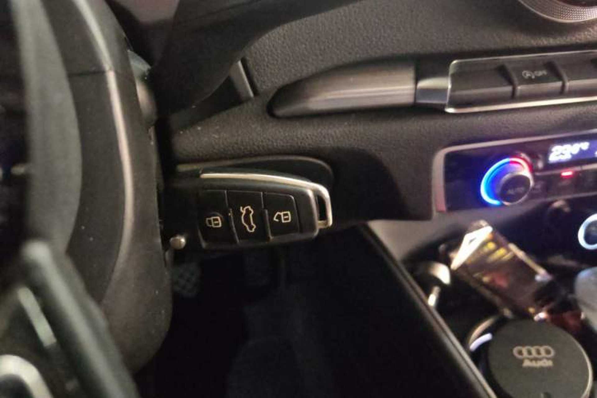 Used Audi A3 2016 Limousine 35 TFSI Style Edition Vehicle Key