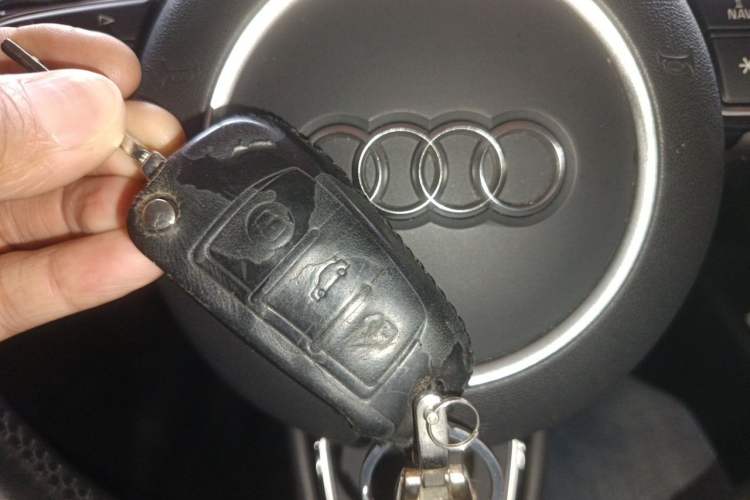 Used Audi A3 2016 Limousine 35 TFSI Style Edition Vehicle Key