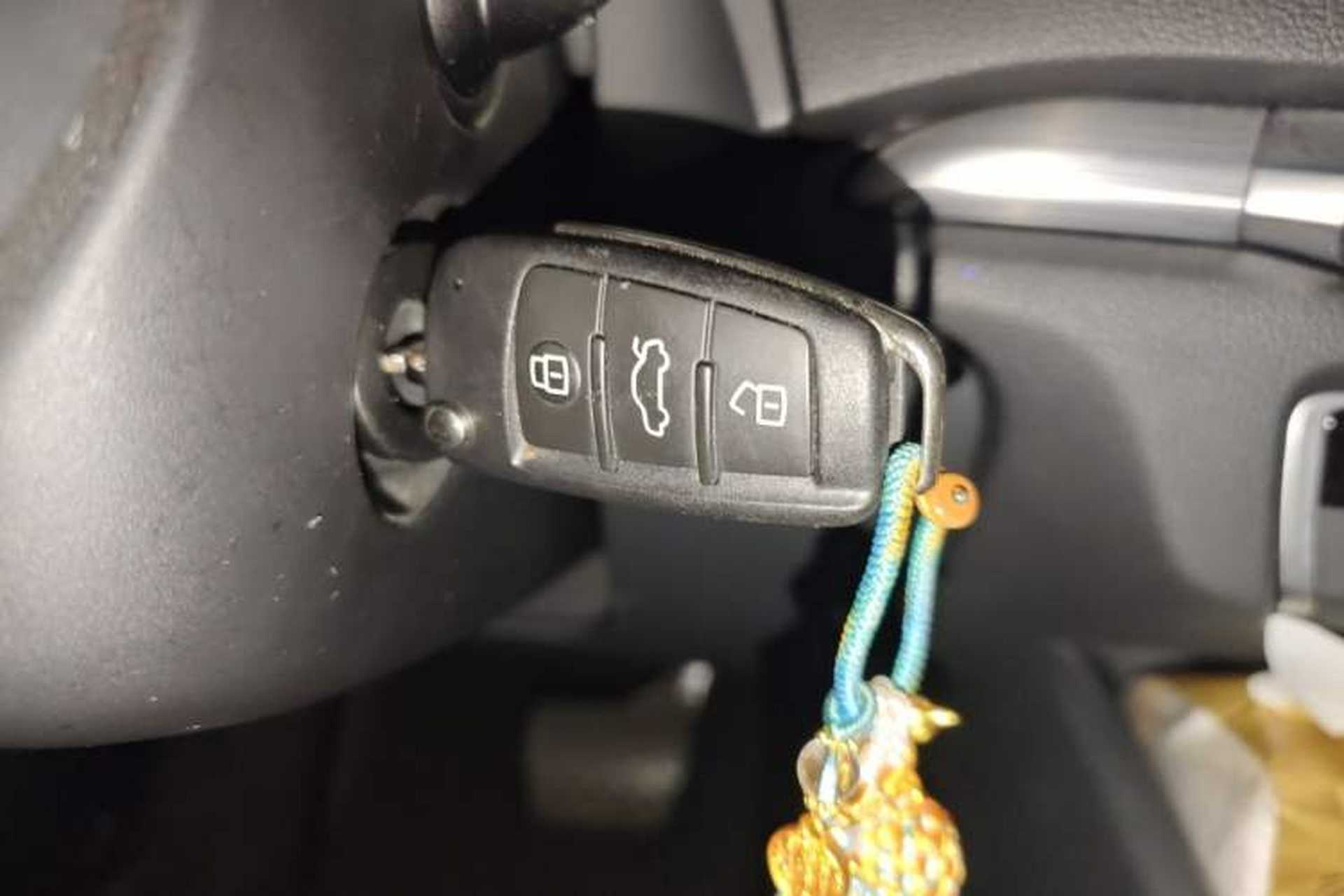Used Audi A3 2016 Limousine 35 TFSI Style Edition Vehicle Key