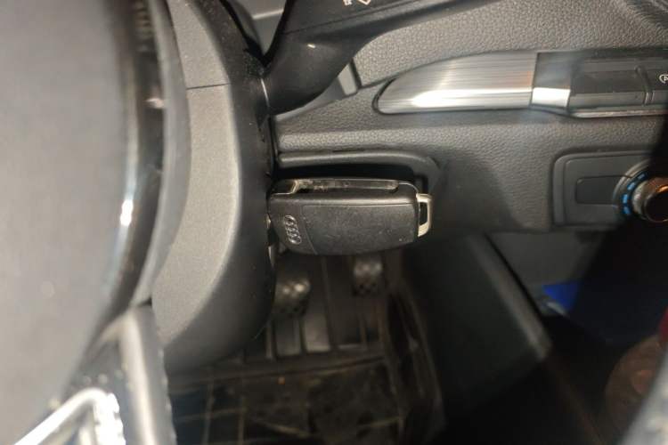 Used Audi A3 2016 Limousine 35 TFSI Prestige Edition Vehicle Key