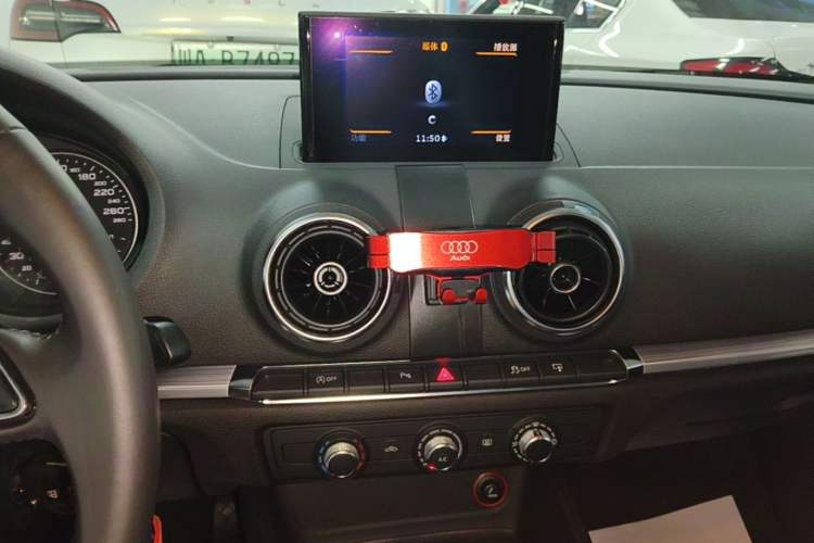 Used Audi A3 2016 Limousine 35 TFSI Prestige Edition Audio And AC Panel