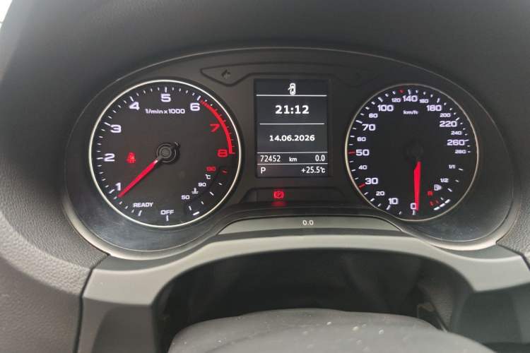 Used Audi A3 2016 Sportback 35 TFSI Ambition Odometer Close Up