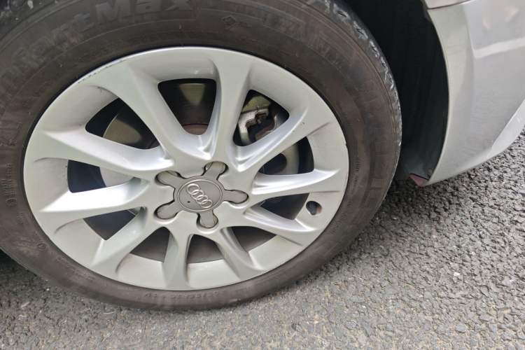 Used Audi A3 2016 Sportback 35 TFSI Ambition Right Front Wheel Hub