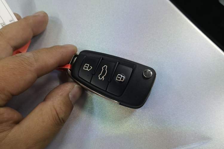 Used Audi A3 2016 Limousine 35 TFSI Prestige Edition Vehicle Key