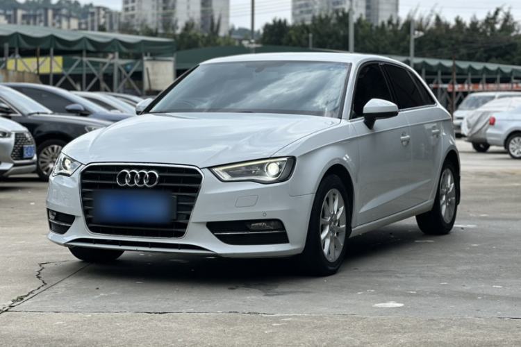 Used Audi A3 2016 Sportback 35 TFSI Ambition Edition Guazi used car, China used car export, Used car for sale, Used cars, Cheapest cars for sale