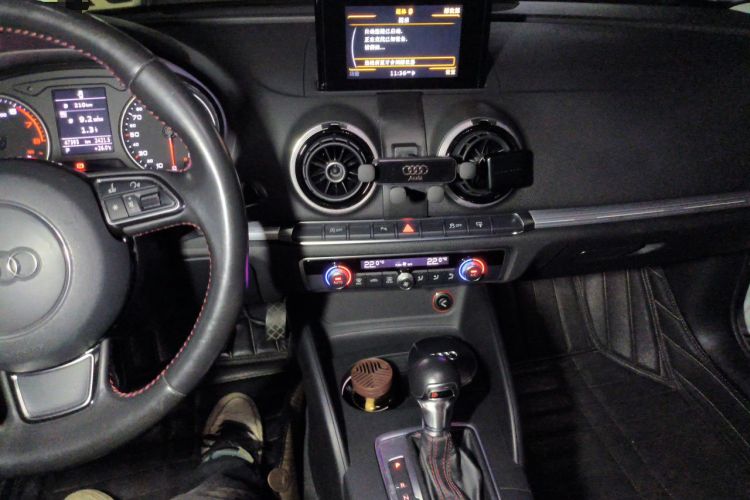 Used Audi A3 2016 Sportback 35 TFSI Special Edition Audio And AC Panel