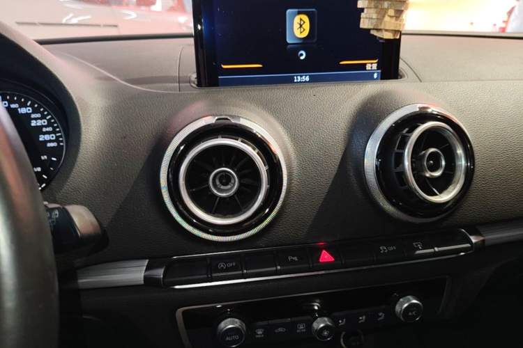 Used Audi A3 2016 Sportback 40 TFSI Style Edition Audio And AC Panel