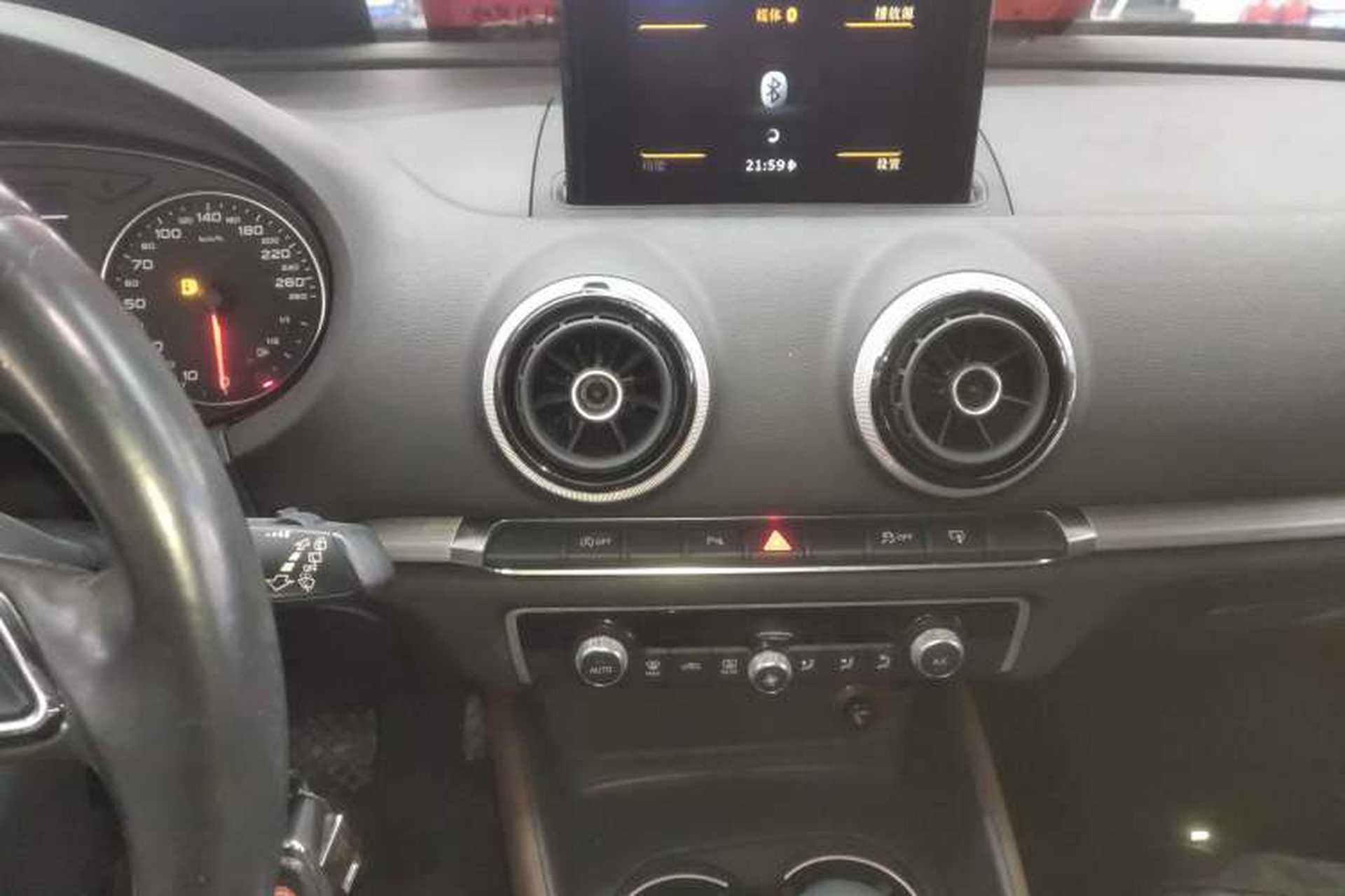Used Audi A3 2016 Sportback 35 TFSI Style Edition Audio And AC Panel