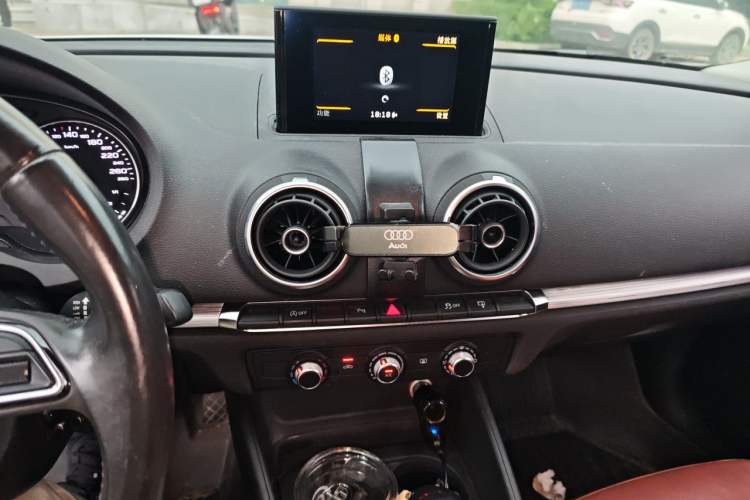Used Audi A3 2016 Limousine 35 TFSI Prestige Edition Audio And AC Panel