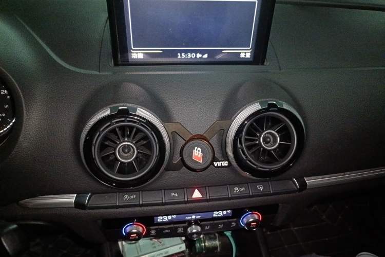 Used Audi A3 2016 Limousine 35 TFSI Style Edition Audio And AC Panel