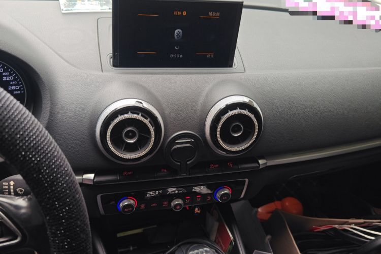 Used Audi A3 2016 Sportback 35 TFSI Style Edition Audio And AC Panel