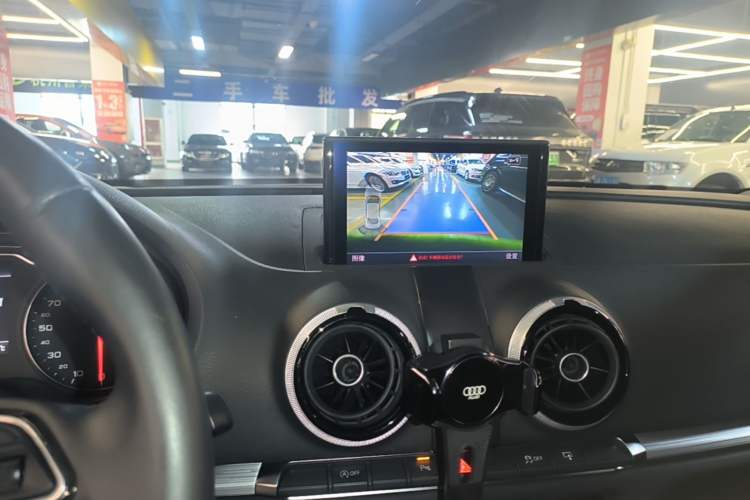 Used Audi A3 2016 Limousine 40 TFSI Style Edition Audio And AC Panel