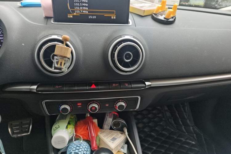 Used Audi A3 2016 Sportback 35 TFSI Ambition Edition Audio And AC Panel