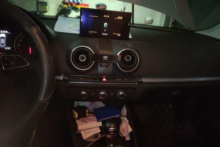 Used Audi A3 2016 Limousine 35 TFSI Prestige Edition Audio And AC Panel