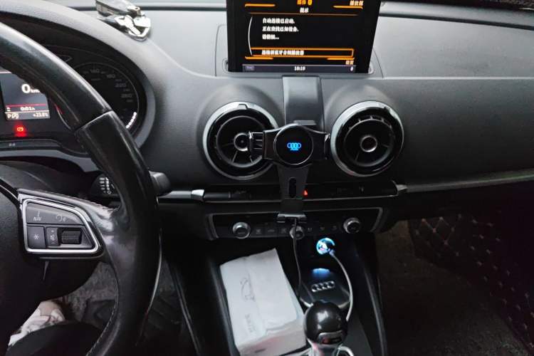 Used Audi A3 2016 Limousine 40 TFSI Style Edition Audio And AC Panel