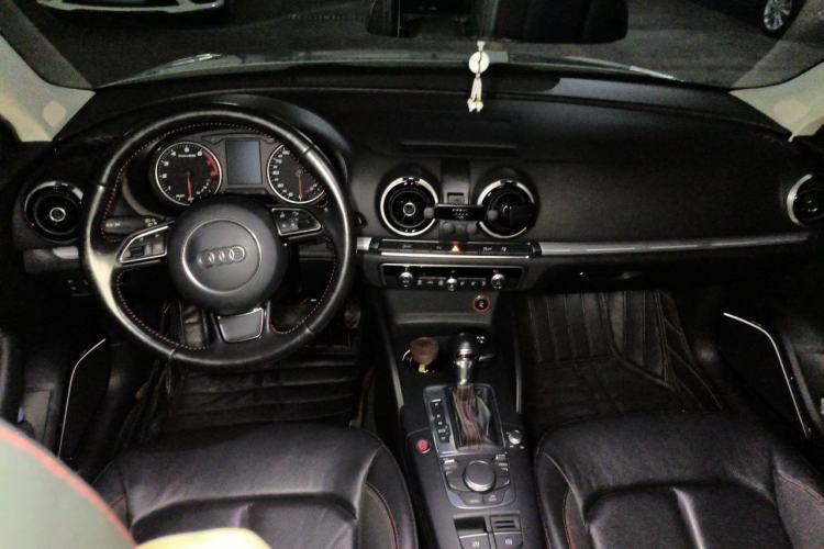 Used Audi A3 2016 Sportback 35 TFSI Special Edition Center Console