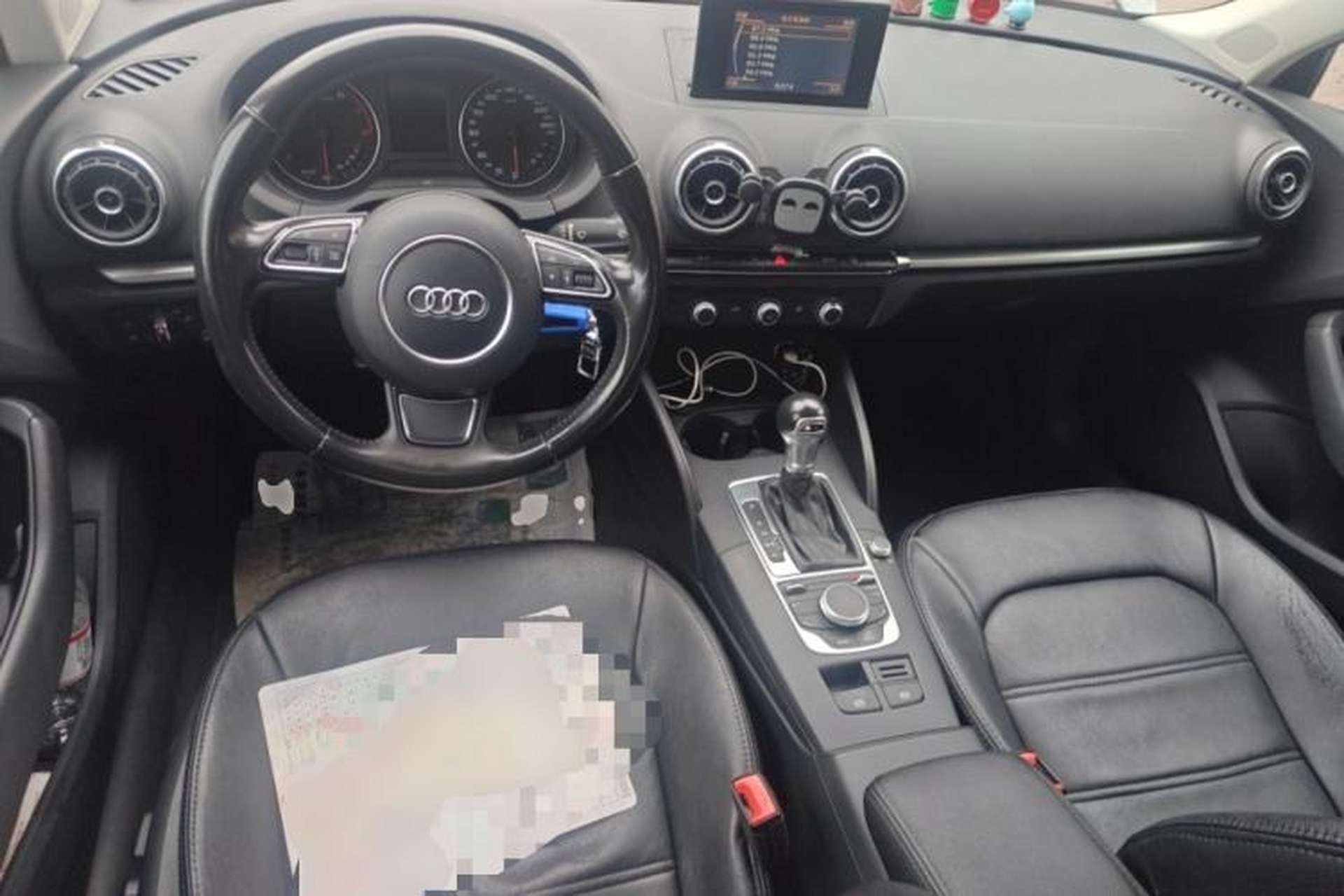 Used Audi A3 2016 Limousine 35 TFSI Prestige Edition Center Console