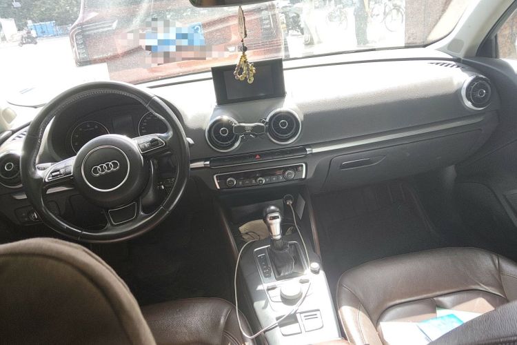 Used Audi A3 2016 Sportback 35 TFSI Style Edition Center Console
