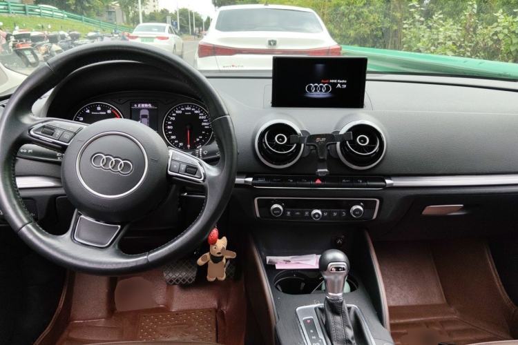 Used Audi A3 2016 Sportback 35 TFSI Style Edition Center Console