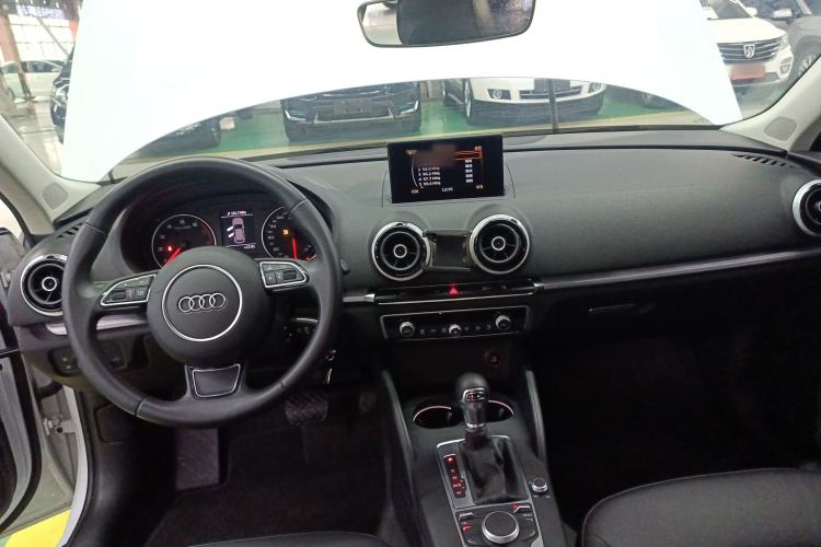 Used Audi A3 2016 Sportback 35 TFSI Style Edition Center Console
