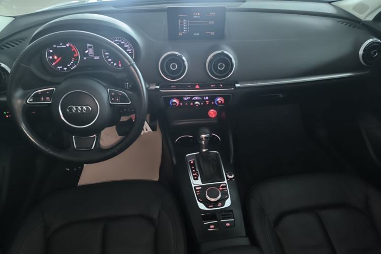 Used Audi A3 2016 Sportback 35 TFSI Style Edition Center Console