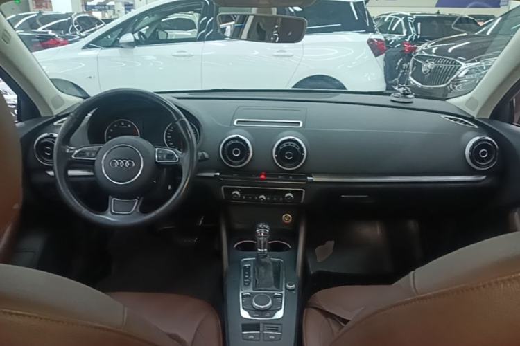 Used Audi A3 2016 Sportback 35 TFSI Style Edition Center Console