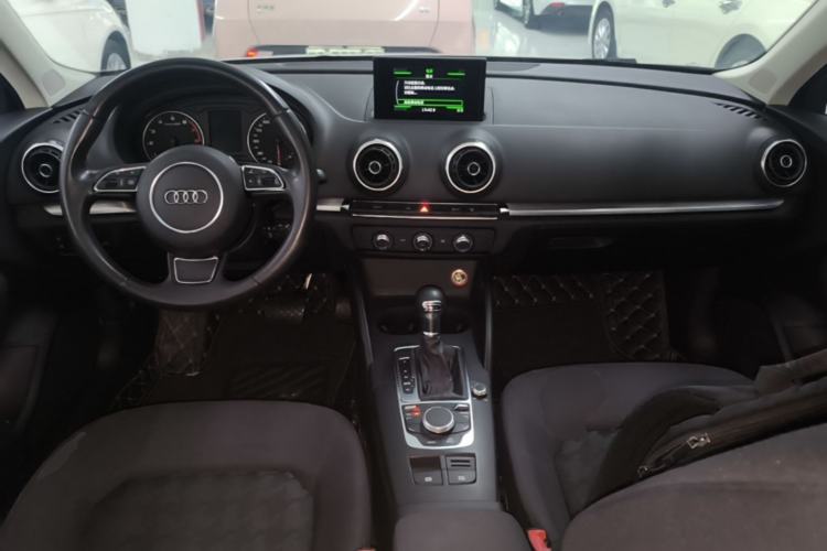 Used Audi A3 2016 Sportback 35 TFSI Ambition Center Console