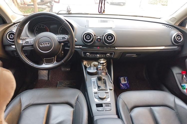 Used Audi A3 2016 Sportback 35 TFSI Style Edition Center Console