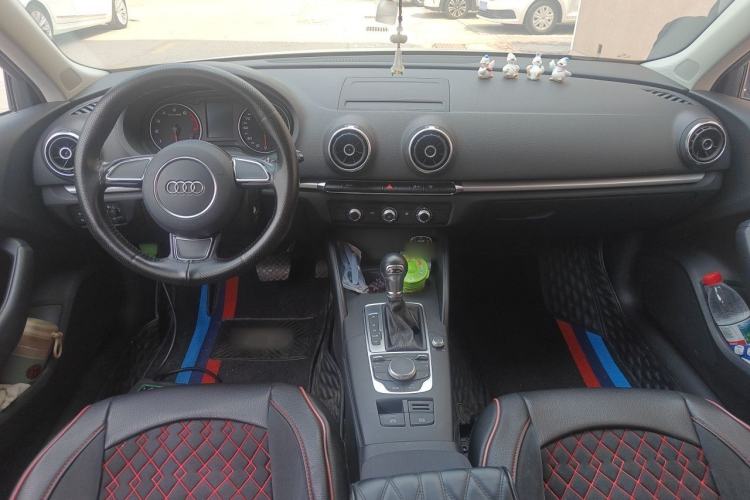 Used Audi A3 2016 Sportback 35 TFSI Ambition Edition Center Console