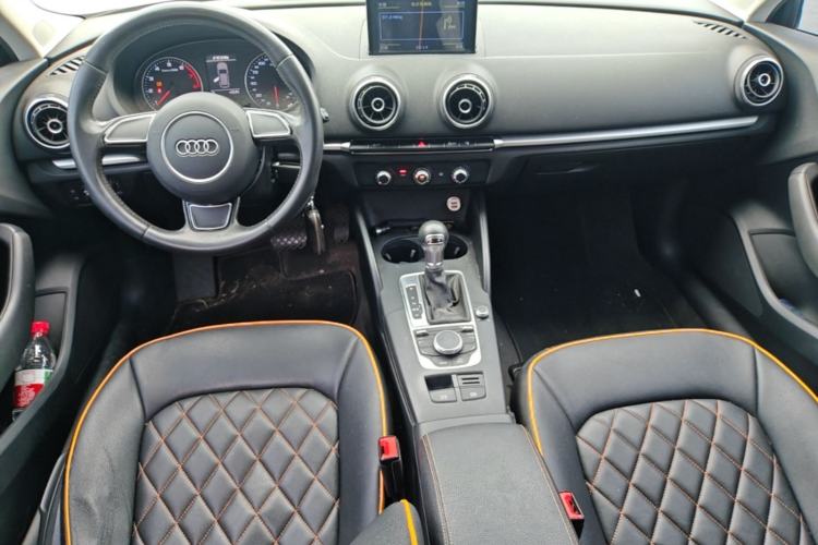 Used Audi A3 2016 Sportback 35 TFSI Ambition Edition Center Console