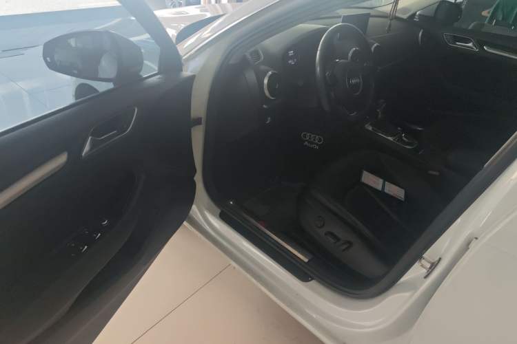 Used Audi A3 2016 Sportback 35 TFSI Style Edition Driver Seat