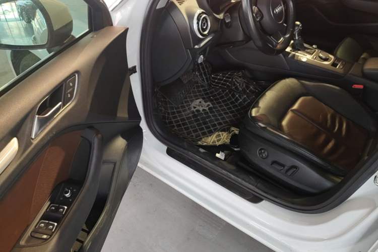 Used Audi A3 2016 Sportback 40 TFSI Style Edition Driver Seat