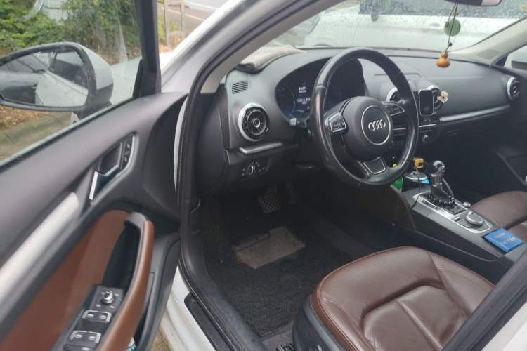 Used Audi A3 2016 Sportback 35 TFSI Style Edition Driver Seat
