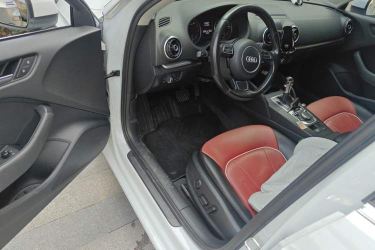 Used Audi A3 2016 Sportback 35 TFSI Ambition Driver Seat
