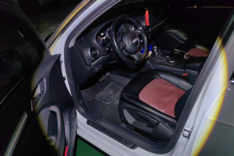 Used Audi A3 2016 Sportback 35 TFSI Ambition Edition Driver Seat