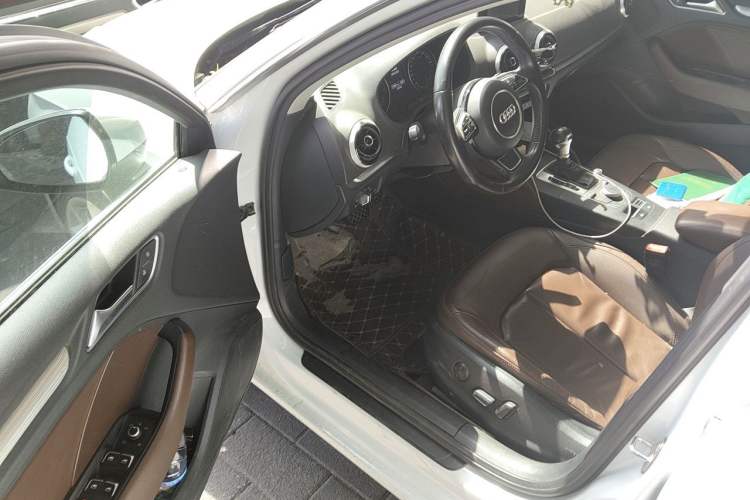 Used Audi A3 2016 Sportback 35 TFSI Style Edition Driver Seat