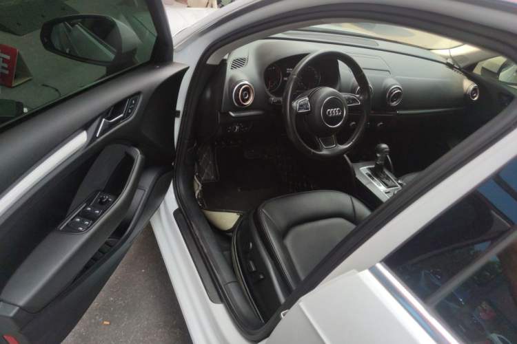 Used Audi A3 2016 Sportback 35 TFSI Ambition Driver Seat