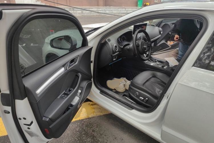 Used Audi A3 2016 Sportback 35 TFSI Ambition Driver Seat