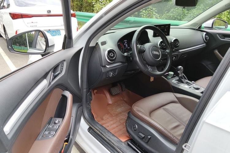 Used Audi A3 2016 Sportback 35 TFSI Style Edition Driver Seat