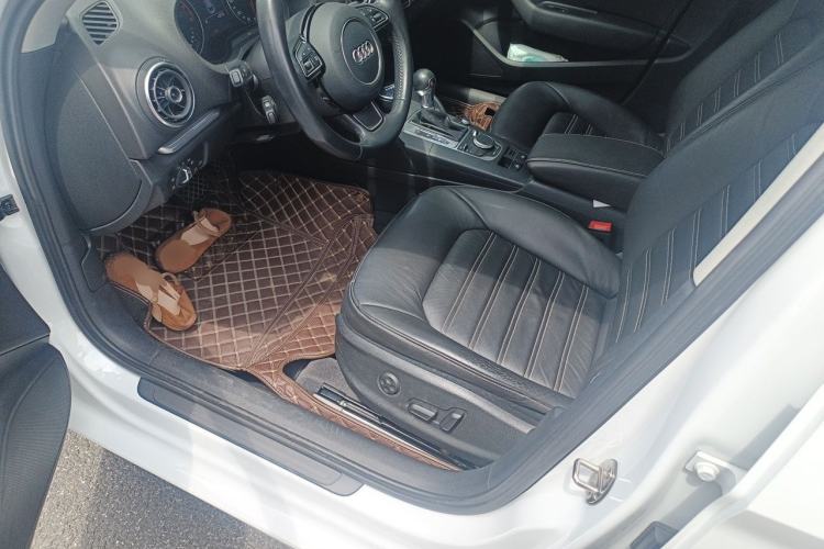 Used Audi A3 2016 Limousine 35 TFSI Ambition Edition Driver Seat