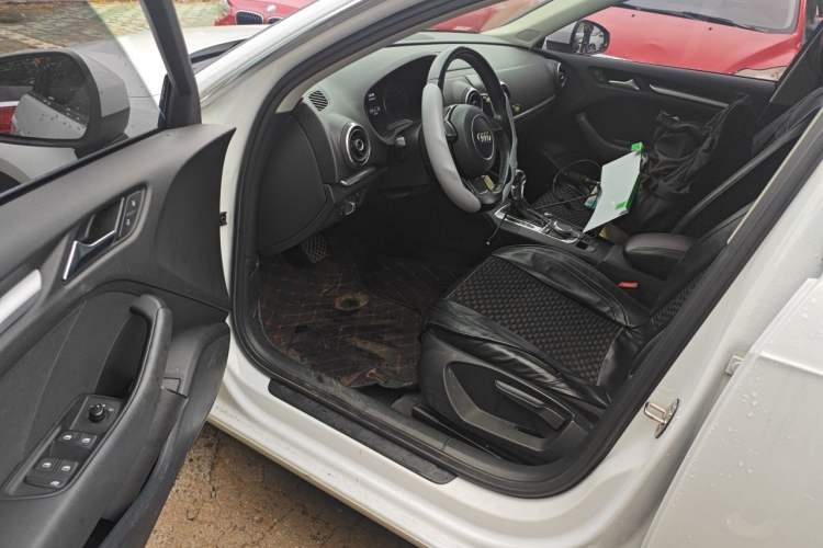 Used Audi A3 2016 Sportback 35 TFSI Ambition Edition Driver Seat