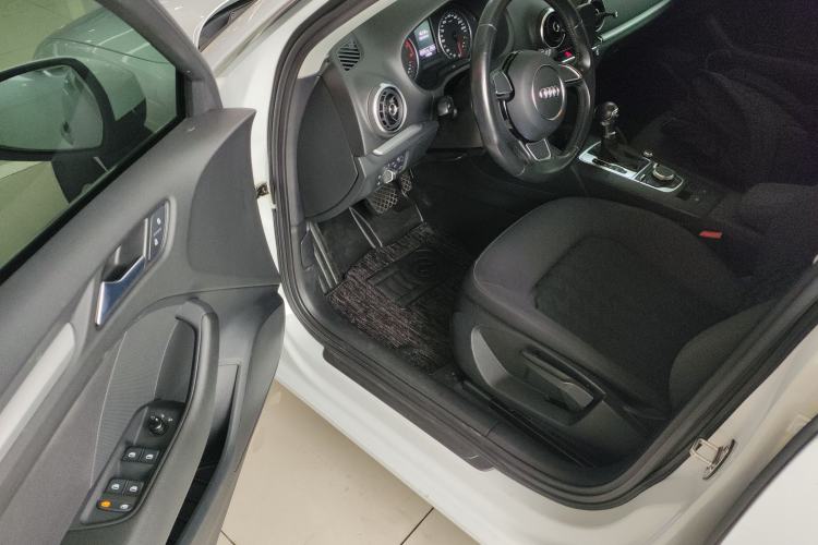 Used Audi A3 2016 Sportback 35 TFSI Ambition Edition Driver Seat